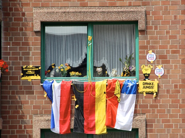 內部光線昏 內部光線昏